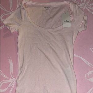 Hollister Scoop Neck Ribbed Tee in Pale Pink